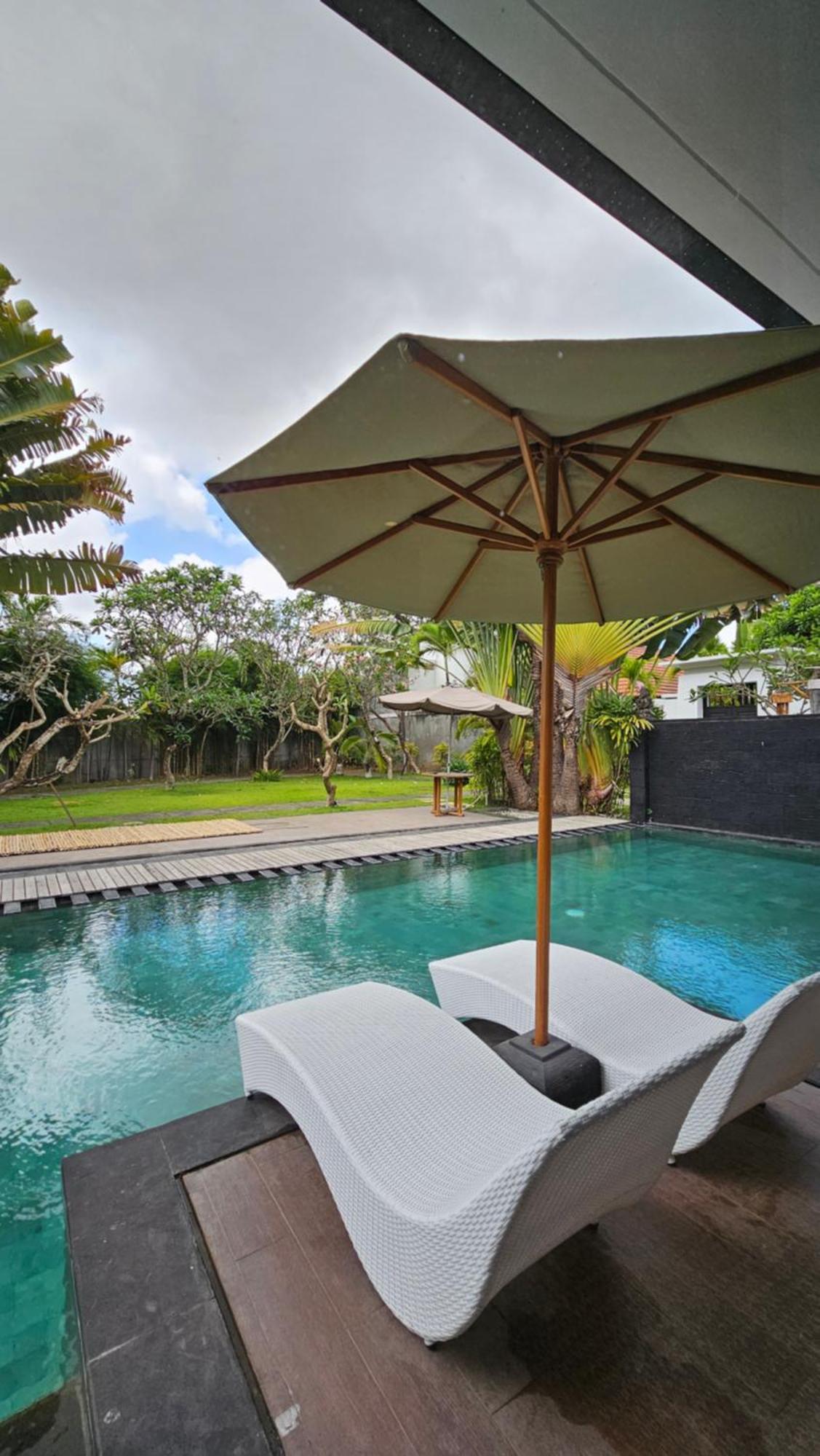 Maribel Villa Bali เซมินยัค ภายนอก รูปภาพ