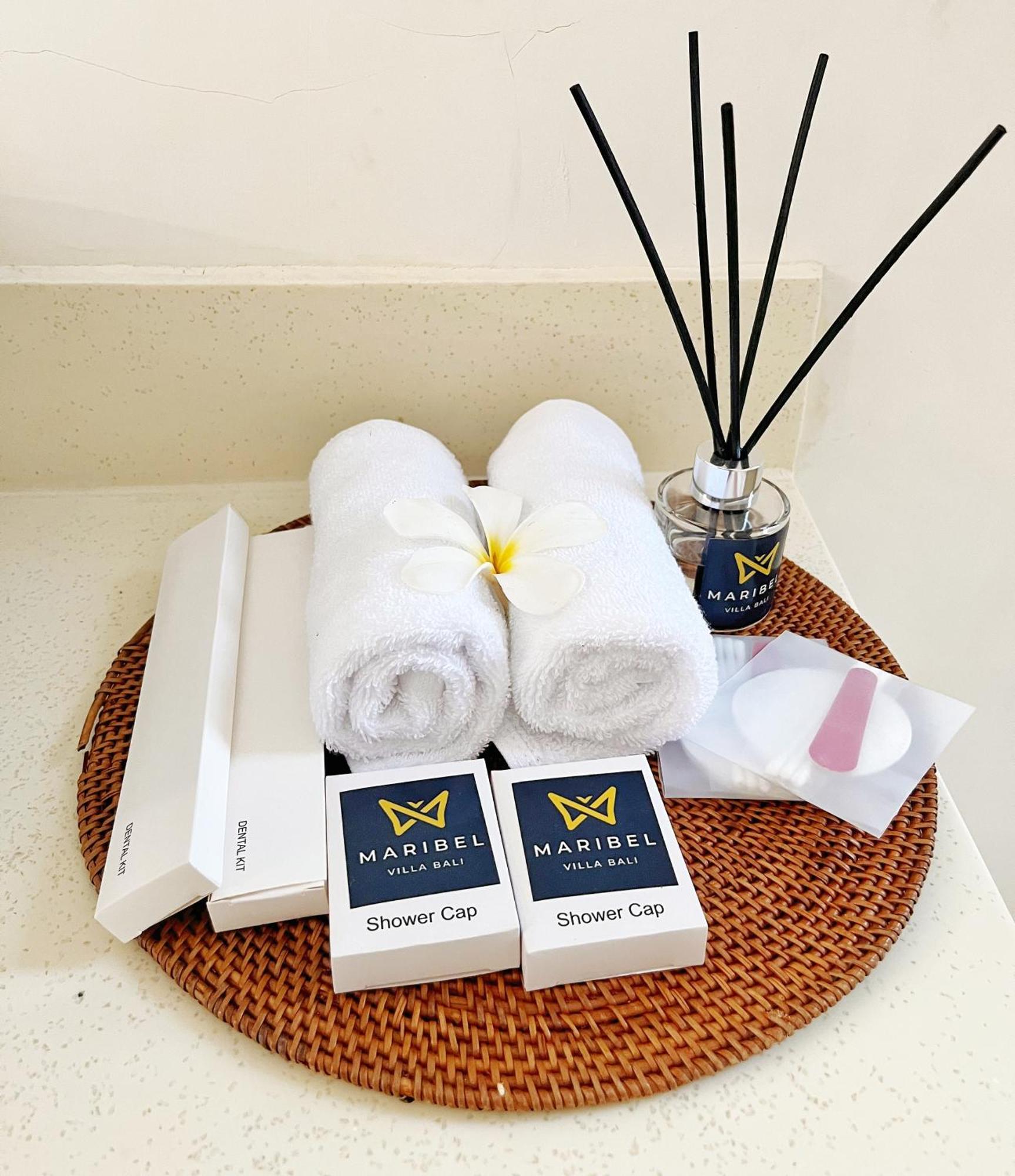 Maribel Villa Bali เซมินยัค ภายนอก รูปภาพ